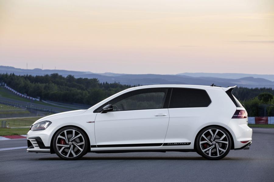  Volkswagen Golf GTi Clubsport Edition 40 2016 года  (фото 6 из 15)